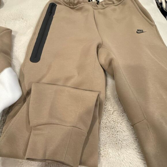Nike men’s sweatsuit size medium NWT - Picture 3 of 6